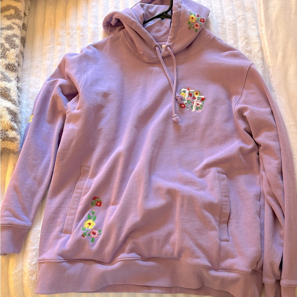 Teddy Fresh floral hoodie XL
.